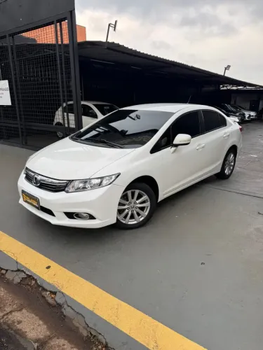 Honda Civic Sedan LXR 2.0 Flexone 16V Aut. 4P 2014