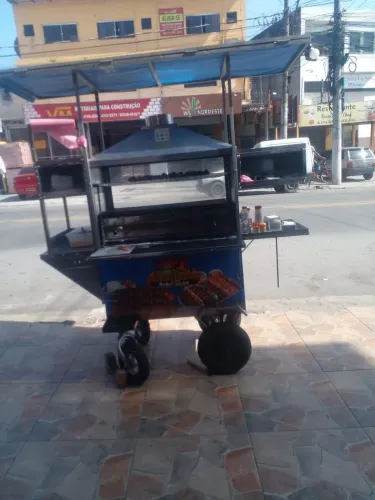 VENDE-SE CARRINHO DE CHURRASCO COMPLETO!