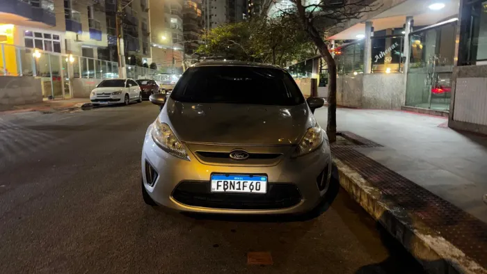 Ford Fiesta SE 1.6 16V Flex 5P 2012