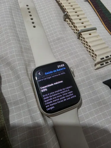 Apple Watch Series 8 45mm Estelar - Bateria 89% - 6 Pulseiras