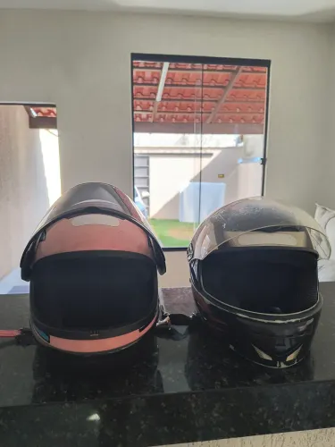 CAPACETE
