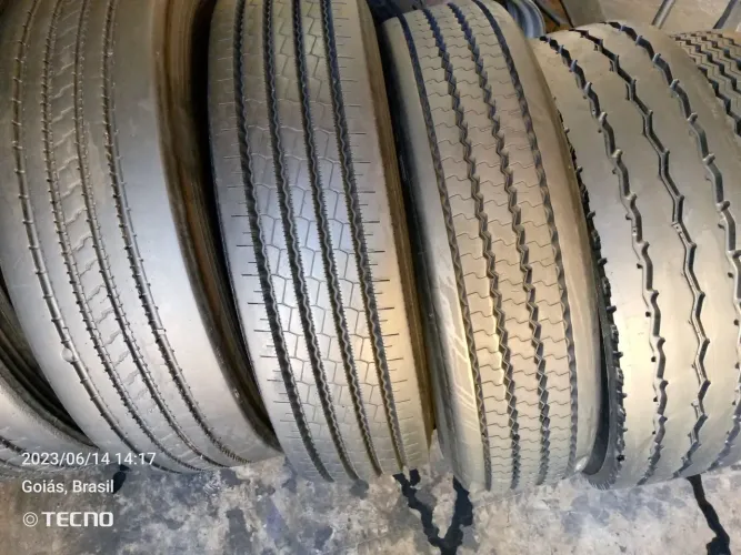 Pneus pra caminhão