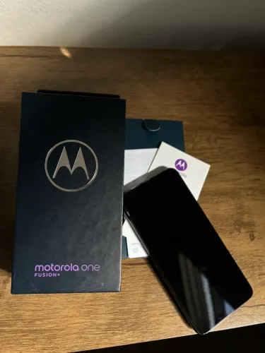 Celular Motorola One Fusion Plus
