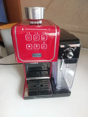 Vendo cafeteira expresso prima latte touch