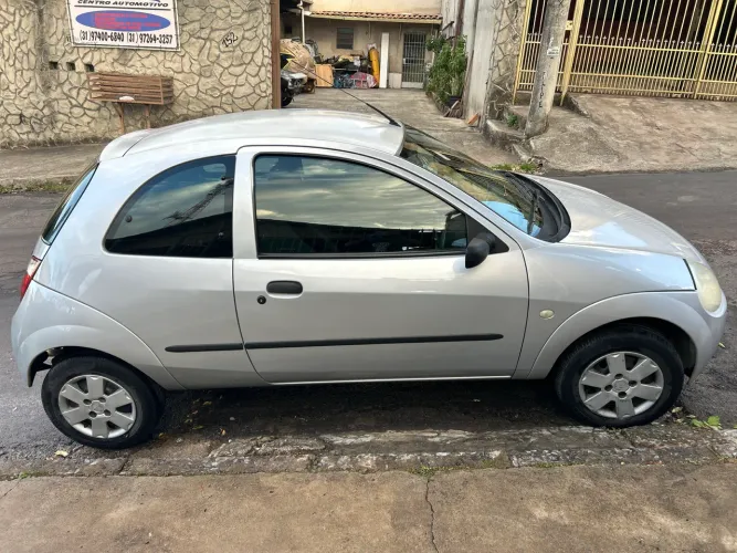 Ford KA GL 1.0i Zetec Rocam 2004