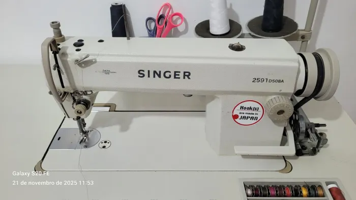 Vendo máquina singer industrial 