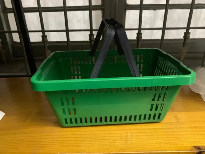 Kit com 10 mini cestinhas de compras de 7 litros
