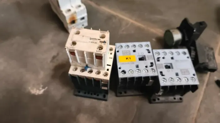 Vendo disjuntor motor e Contatores 
