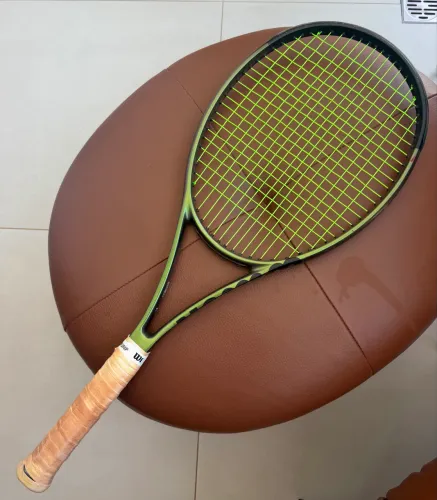 Raquete Wilson blade v8 16x19 - L2
