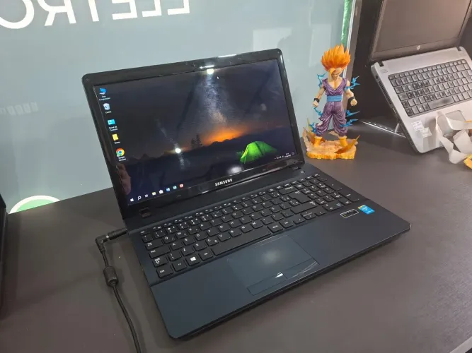 Notebook Samsung i5/8gB/ssd120gb
