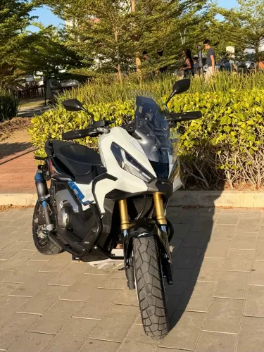 Honda X-ADV 750cc 2025 extremamente nova
