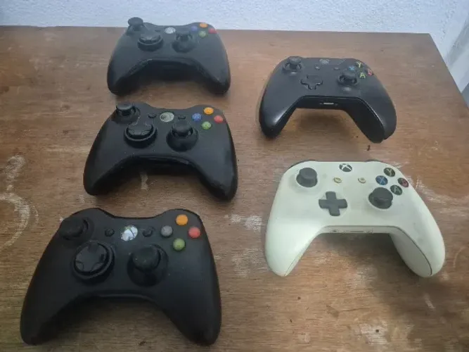 Controles Xbox (360 e One) - com avarias