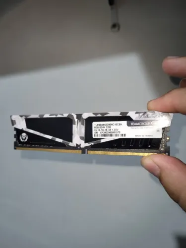 memoria ram DDR4 1x 8 giga, vulcan, 8 giga 3200mhz
