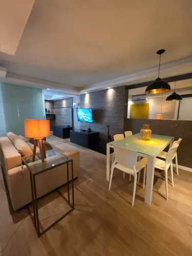 Apartamento Beira-Mar, mobiliado, com 2 suítes à venda na Jatiúca - Maceió - AL