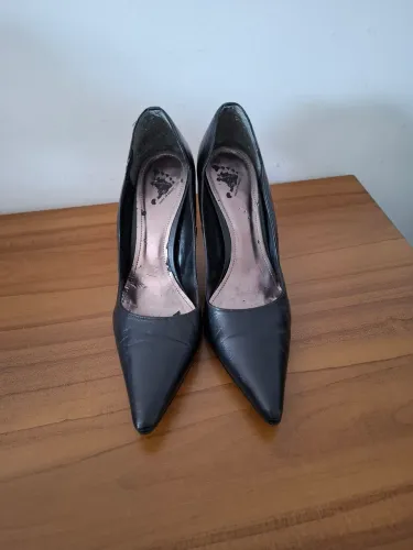 Scarpin de couro legítimo feito a mão 37