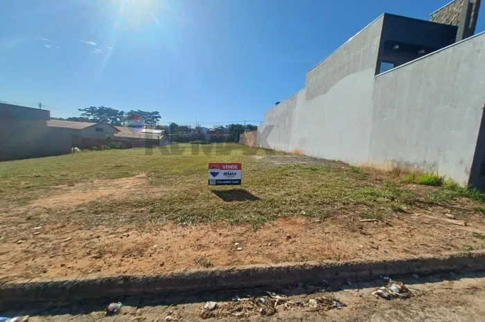 Terreno para construção - Ótimo bairro - Jardim do Lago