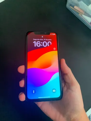 iPhone XR funcionando perfeitamente