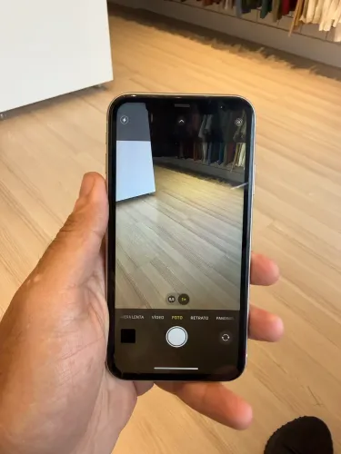 iPhone 11 64 GB