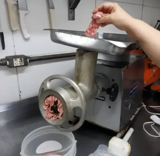 Moedor De Carne Boca 10 Leve Metvisa Picador De Carne