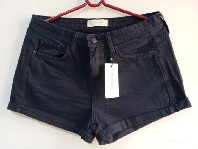 SHORT PRETO FEMININO Nº 38 - MARCA ZINZANE (NOVO)