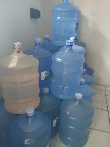Água mineral no preço 