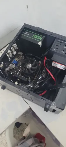 Pc Com Munitor