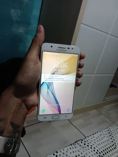 J7 prime