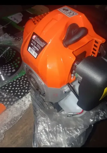 Vendo roçadeira nova na caixa $800 pra vender logo 