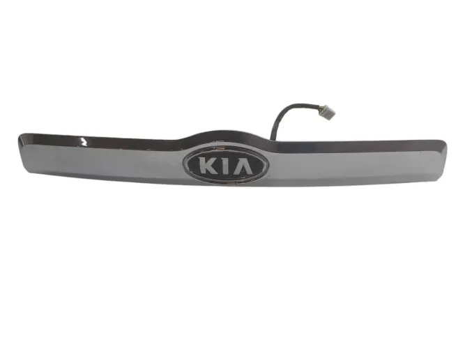 Aplique Tampa Traseira C/emblema Kia Mohave 3.8gasolina 2012