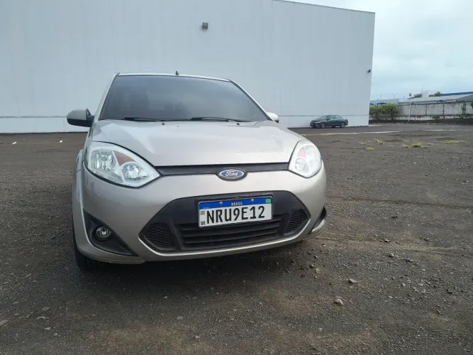 Ford Fiesta Sed. 1.6 8V Flex 4P 2013