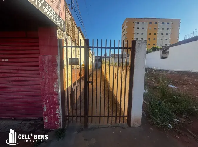 Edícula para locação 2 quartos na Av. Prudente de Moraes