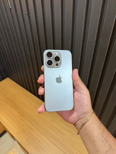 16 Pro 266Gb, sem marcas, com garantia - Ac iPhone inferior- Ac cartão até 18x