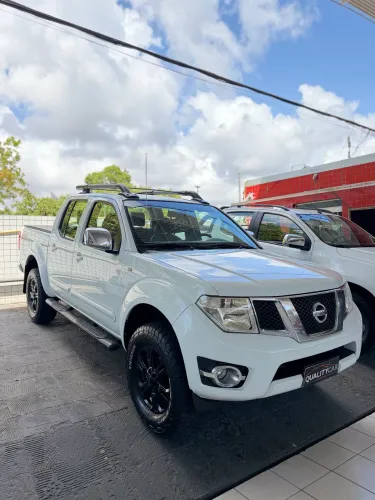 Nissan Frontier SL CD 4X4 2.5tb Diesel AUT 2014