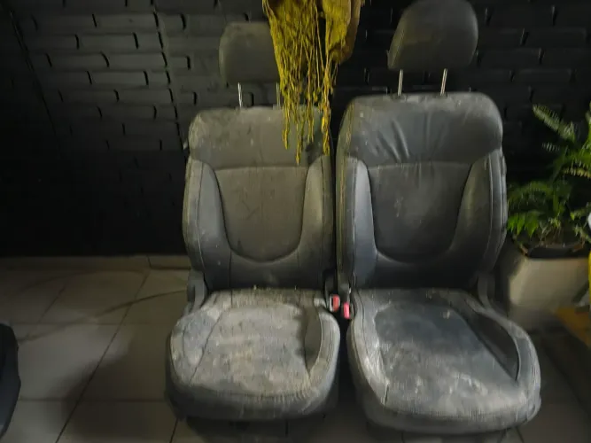 Bancos em couro kia cerato koup