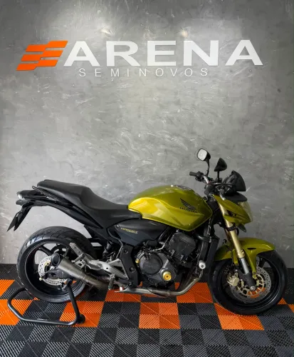 HONDA HORNET CB 600 ANO: 2011