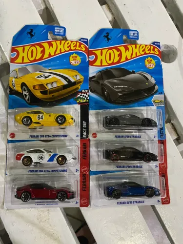 Hot wheels coleção Ferrari 6 unidades