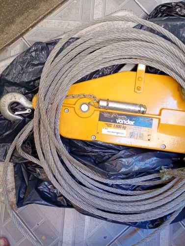 Tifor guincho de 1.600 kg Novo.