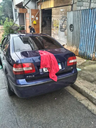 Volkswagen Polo Sedan 1.6 MI 101cv 8V 4P 2003