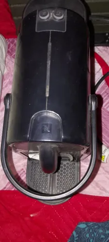 Vende-se Cafeteira Nespresso
