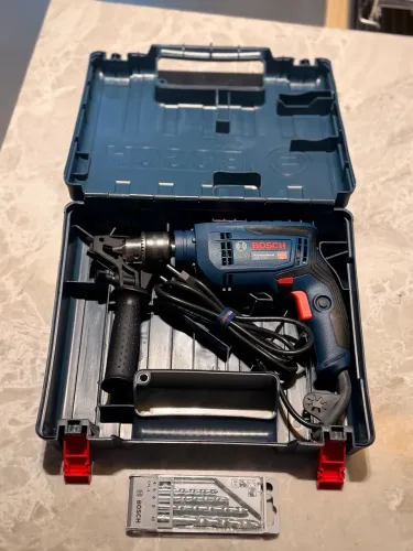 Furadeira de Impacto Bosch GSB 13 RE Profissional ? 750W (110V)