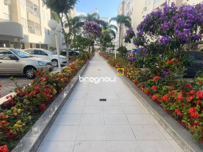 Apartamento à venda no residencial Oásis,Itacorubi com 2 quartos vaga de garagem 58 mts pr