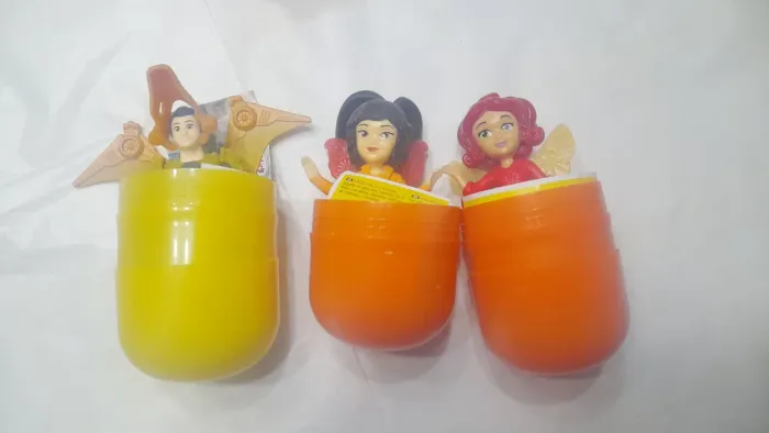 Lote 4 Bonecos Kinder Ovo Antigos (Brinquedos Kinder Ovo Páscoa)