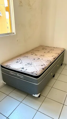 Cama Box Solteiro Herval Nature Bambu  Apenas 1 ano de uso Muito bem conservada Colchão
