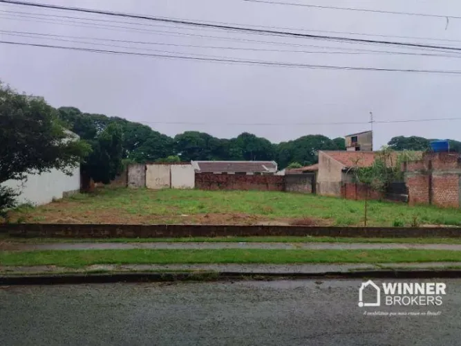 Terreno à venda, 900 m² por R$ 800.000,00 - Jardim Alvorada - Maringá/PR