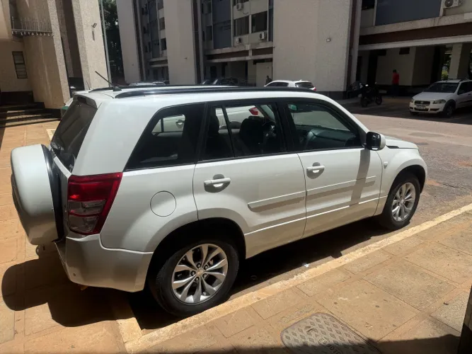 Suzuki Grand Vitara 2.0 16V 4x2/4x4 5P Aut. 2015