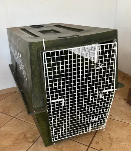 Caixa de transporte aéreo para cães