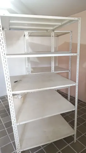 Estante em aço reforçada