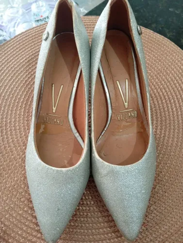 Sapato VIZZANO PRATA E DOURADO