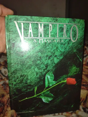 RPG Vampiro - A Máscara 1° edição, raridade!! Ótimo estado!