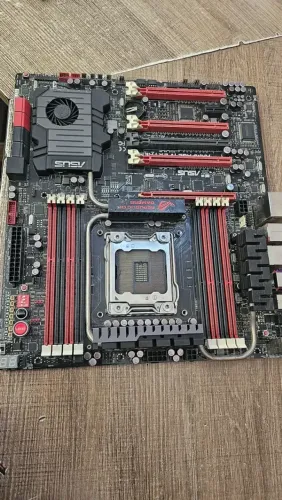 Placa Mãe Asus Rampage IV Extreme DEFEITO NÃO LIGA